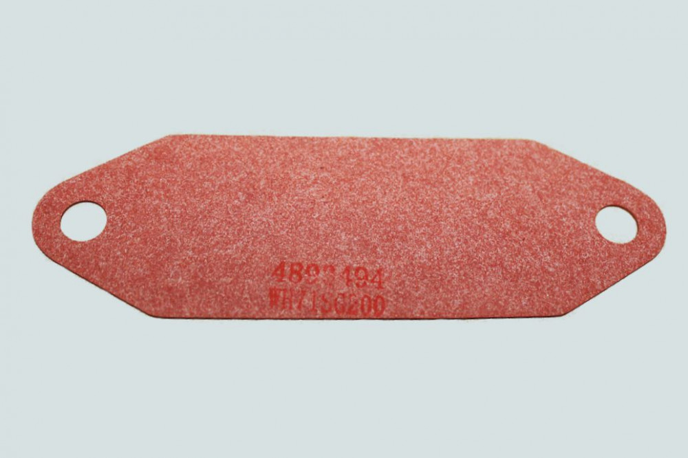 фото прокладка пластины крышки картера маховика isbe euro3,4 dcec 4893494 