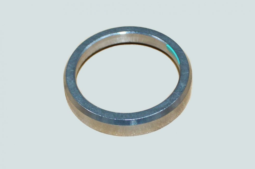 фото седло клапана впускного isf2.8 ## 5262813 