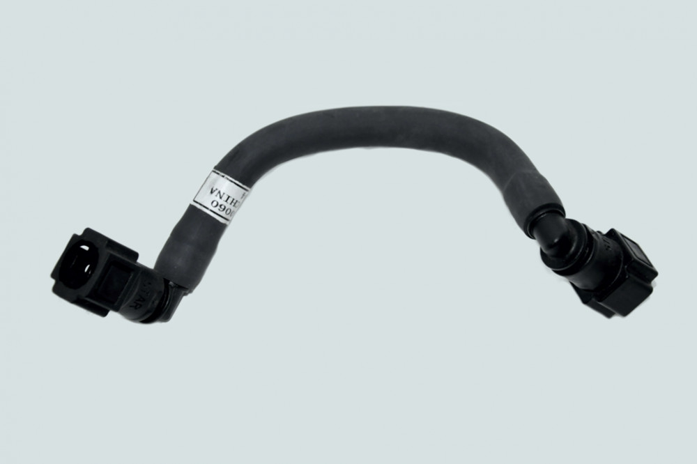 фото трубка подачи топлива к тнвд (2-ая) 6isbe6.7 4930060 