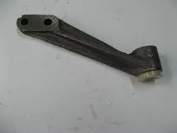 купить Кронштейн тяги газа без втулки