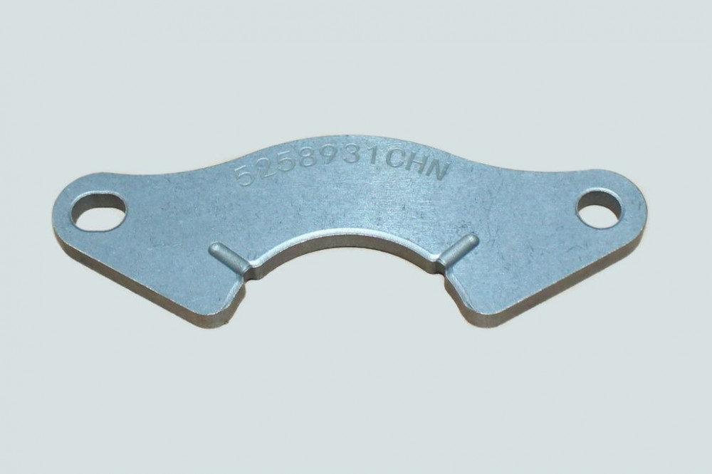 фото скоба упорная распредвала (isbe, isde, isf3.8) 5258931 dcec 4897457 