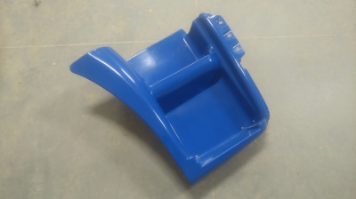 Щиток подножки правый 6520 СПАРЕННЫЙ / БЕЛЫЙ - фото, внешний вид